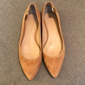 Tory burch brown suede pointy toe flats size 6